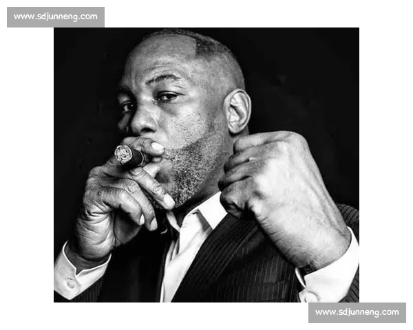 刘易斯VS里迪克鲍巅峰对决重量级拳坛宿命较量史诗回顾全景解析