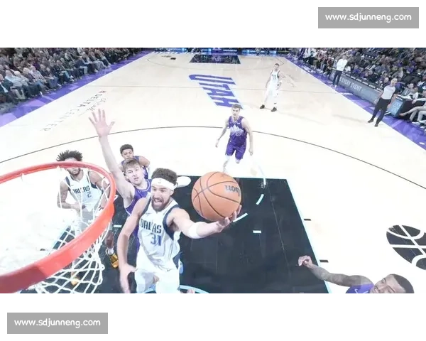 热火对阵雄鹿直播焦点战字母哥与巴特勒巅峰对决谁主沉浮今夜上演